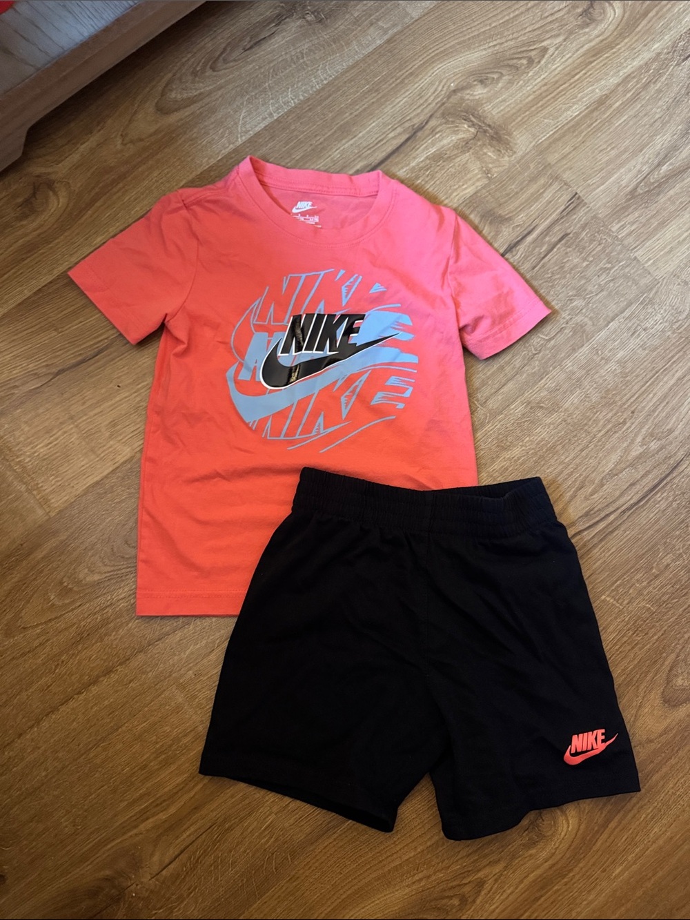 Nike Coral Tee with Black Shorts (Size 5)